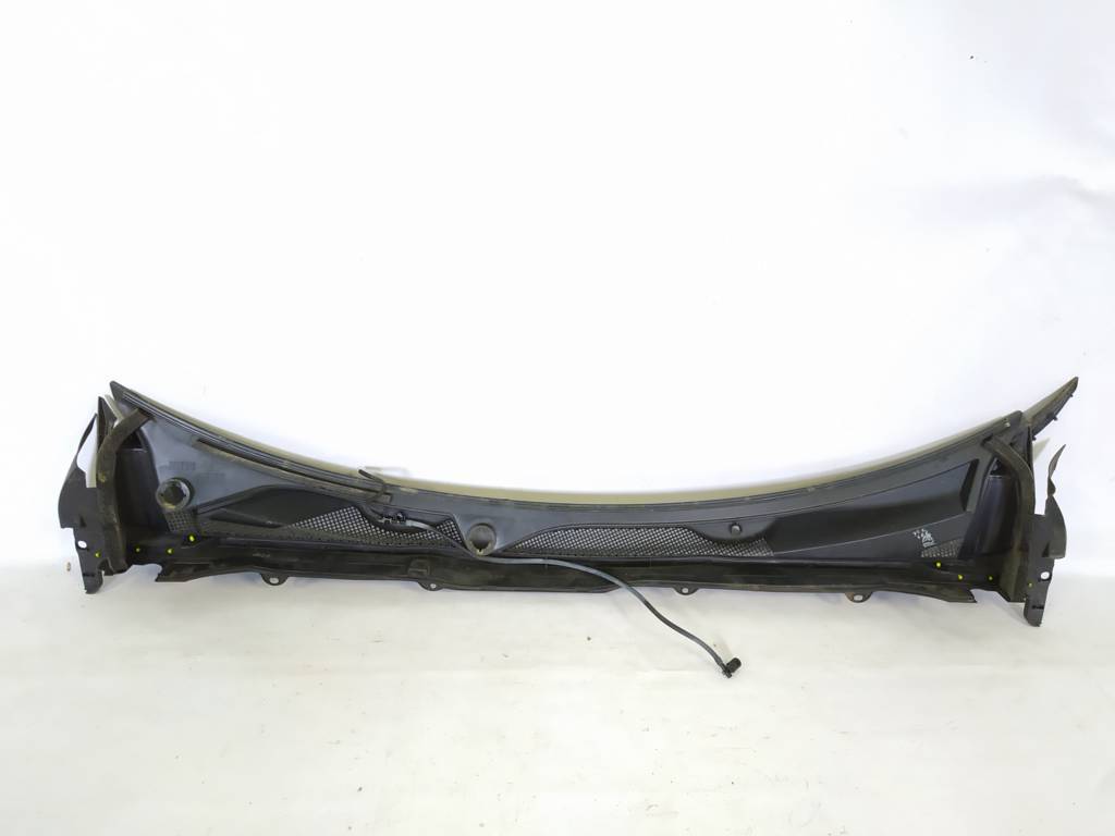 Malibu Накладка під лобове скло Chevrolet Malibu 2013-2016 22937516 Chevrolet Malibu 13