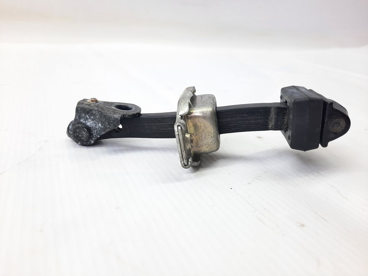 Insight Ограничитель двери передней левой Honda Insight 2010-2014 72380TM8A01 Honda Insight 4