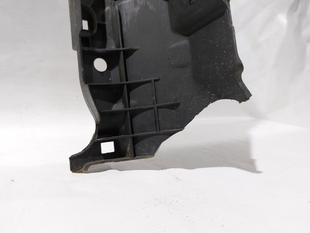 Passat s ТБ радіатора (зламаний) Volkswagen Passat S 2012-2015 561805588B9B9 Volkswagen Passat S 15