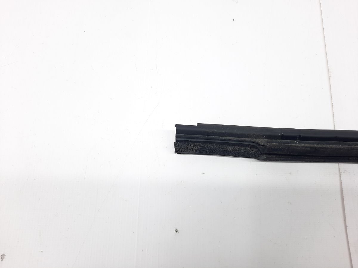 Forte Напрямна гумка скла дверей задньої правої Kia Forte 2014-2016 83541A7000 Kia Forte 3