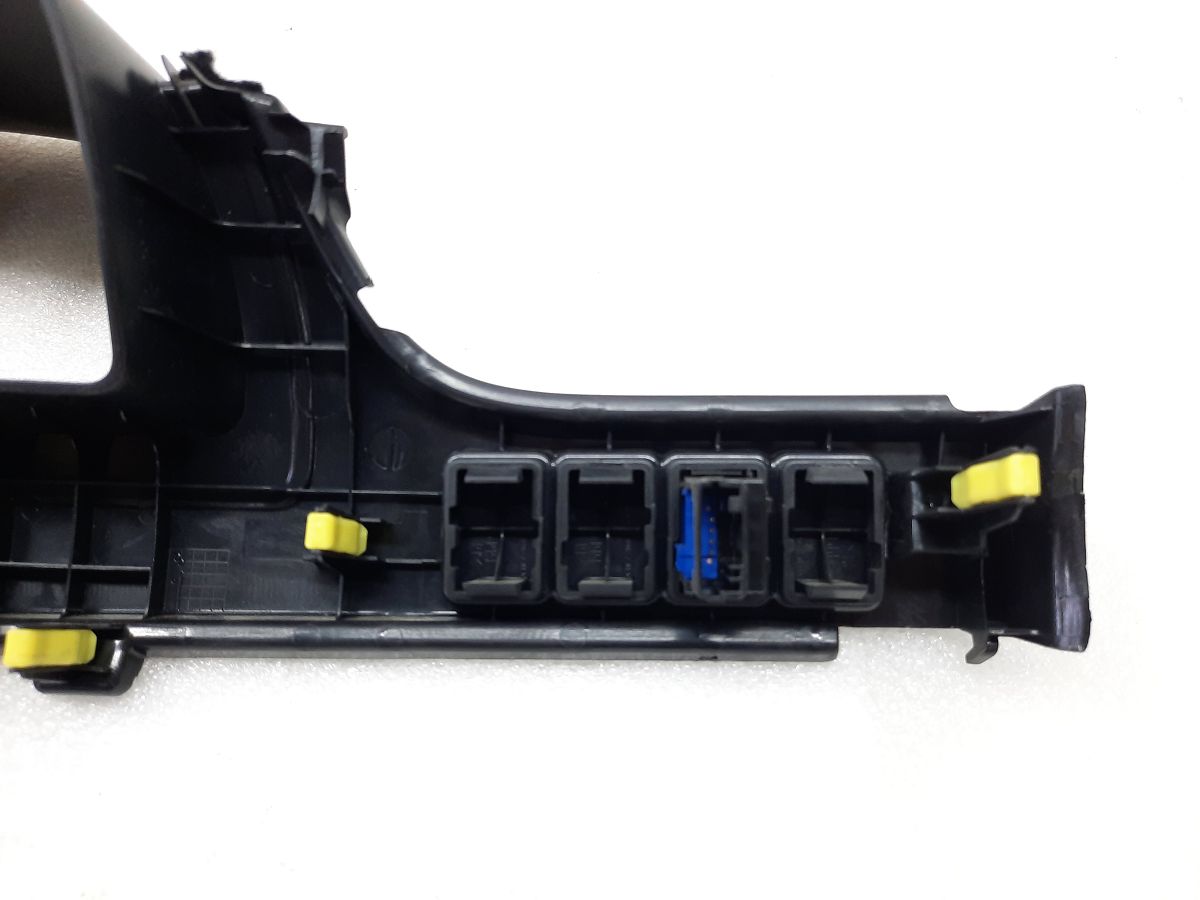 Camry Накладка панелі приладів Toyota Camry 2015-2017 5541006020 Toyota Camry 5