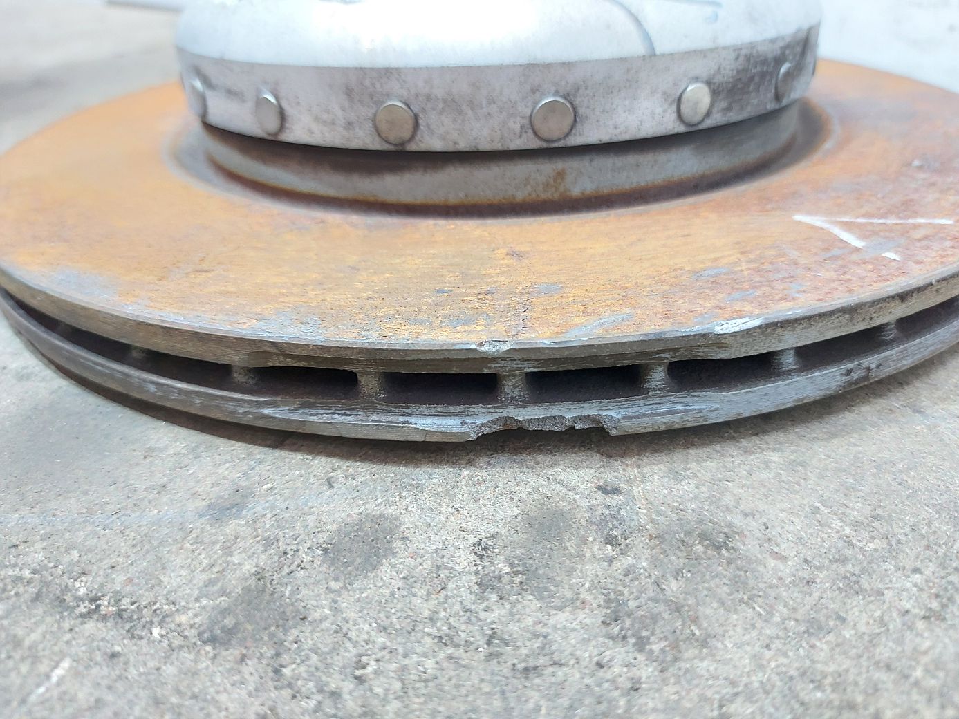 5 series Диск тормозной задний левый/правый BMW 5 series 2011-2016 34216898733 BMW 5 series 16