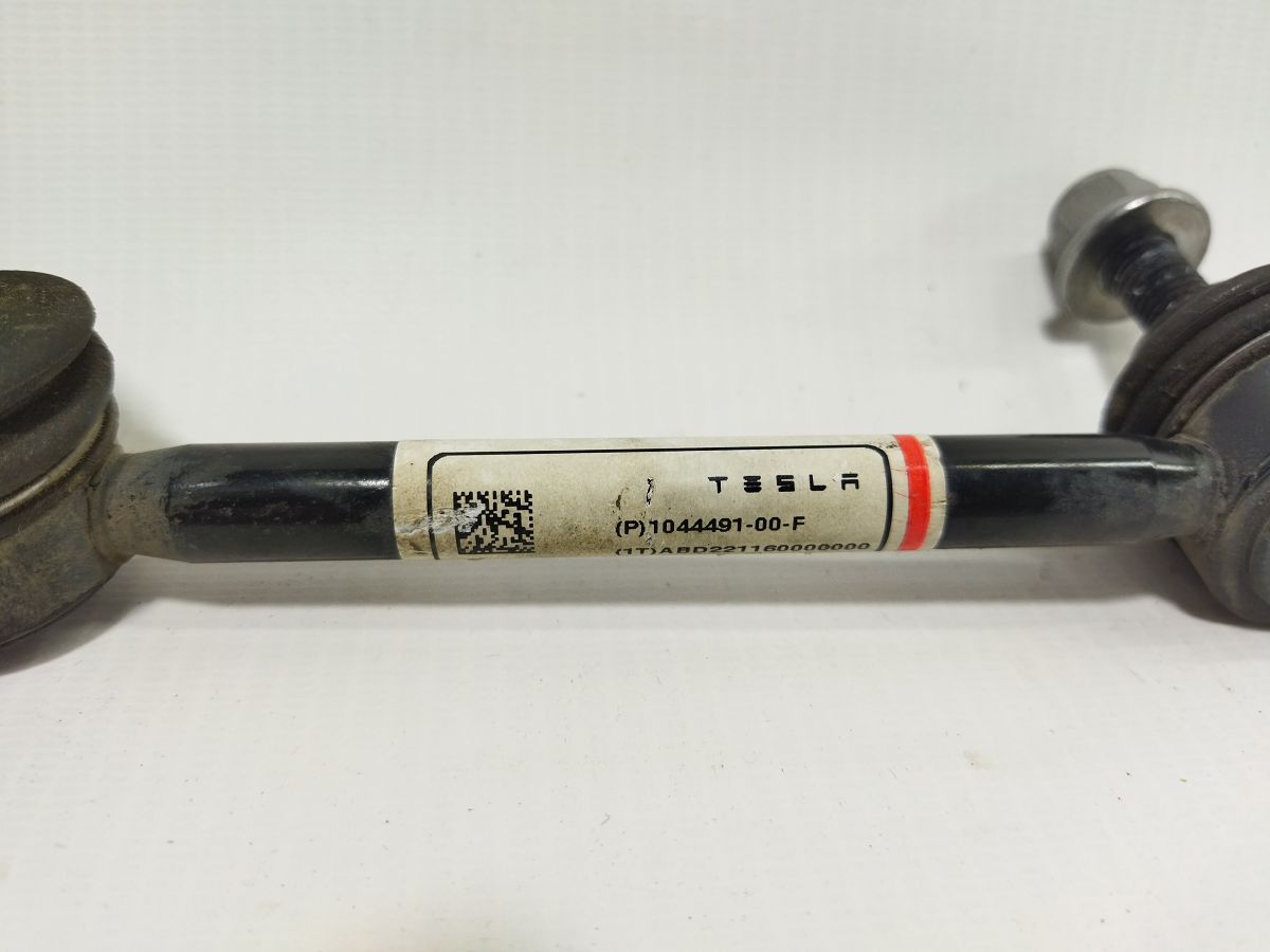 Model 3 Тяга стабилизатора задняя левая Tesla Model 3 2020-2024 104449100F Tesla Model 3 2