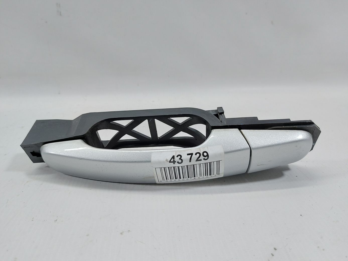 Equinox. Ручка дверей передньої права зовнішня (сіра) Chevrolet Equinox 2010-2017 22867552 Chevrolet Equinox