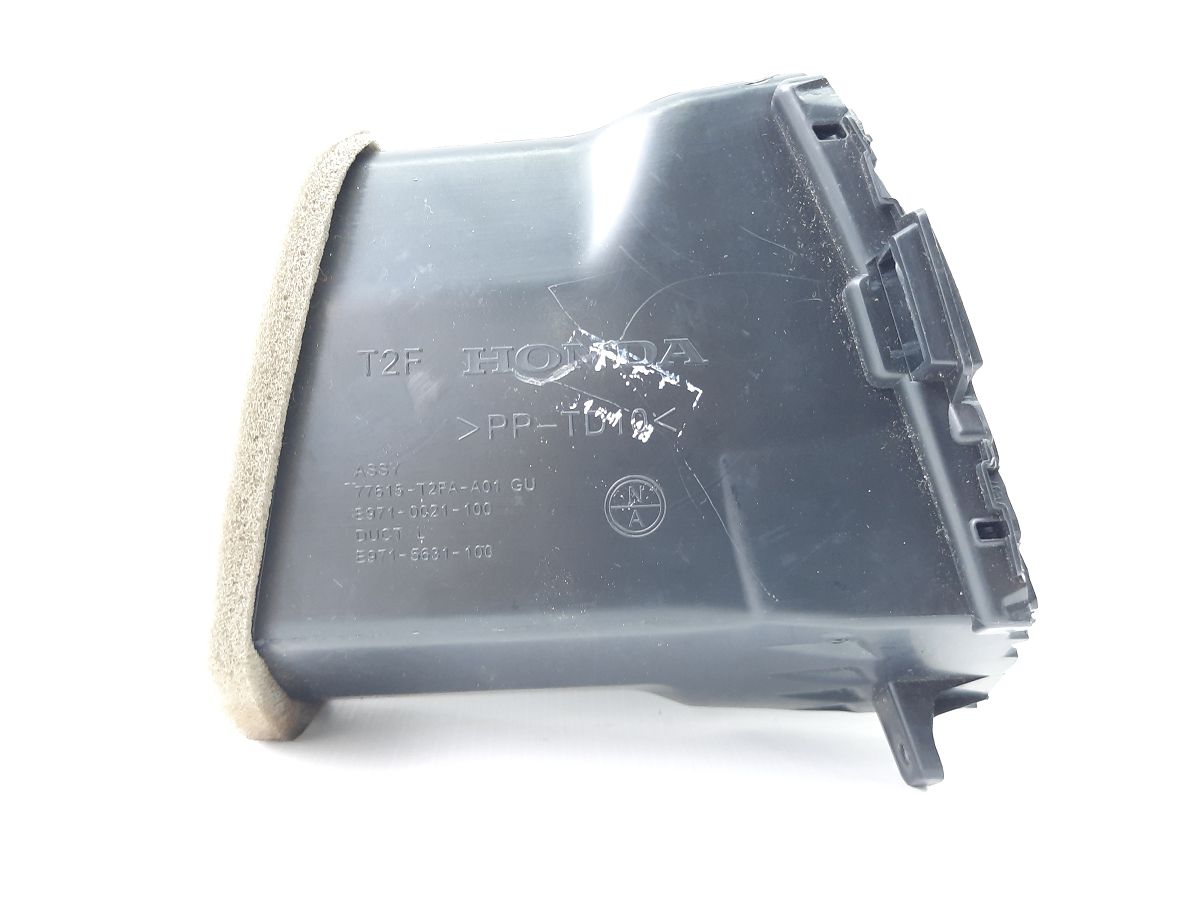 Accord Решітка повітроводу торпеди центральна ліва Honda Accord Sedan 2013-2017 77615T2FA01ZA Honda Accord Sedan 2