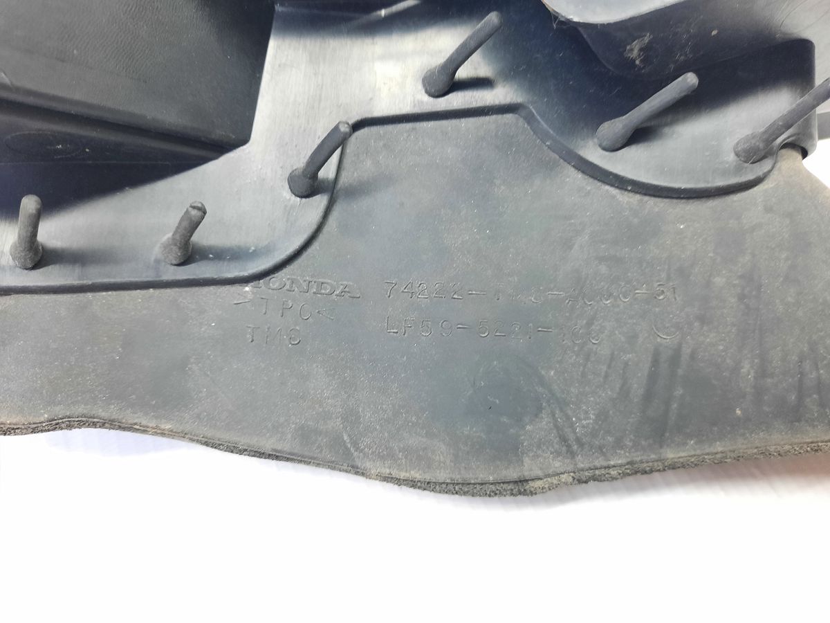 Insight Накладка воздуховода под лобовое стекло правая Honda Insight 2010-2011 74222TM8A00 Honda Insight 6