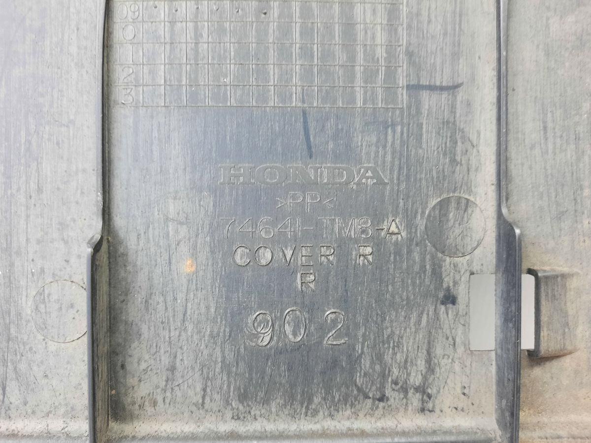 Insight Захист днища центральний правий Honda Insight 2010-2011 74641TM8A01 Honda Insight 3