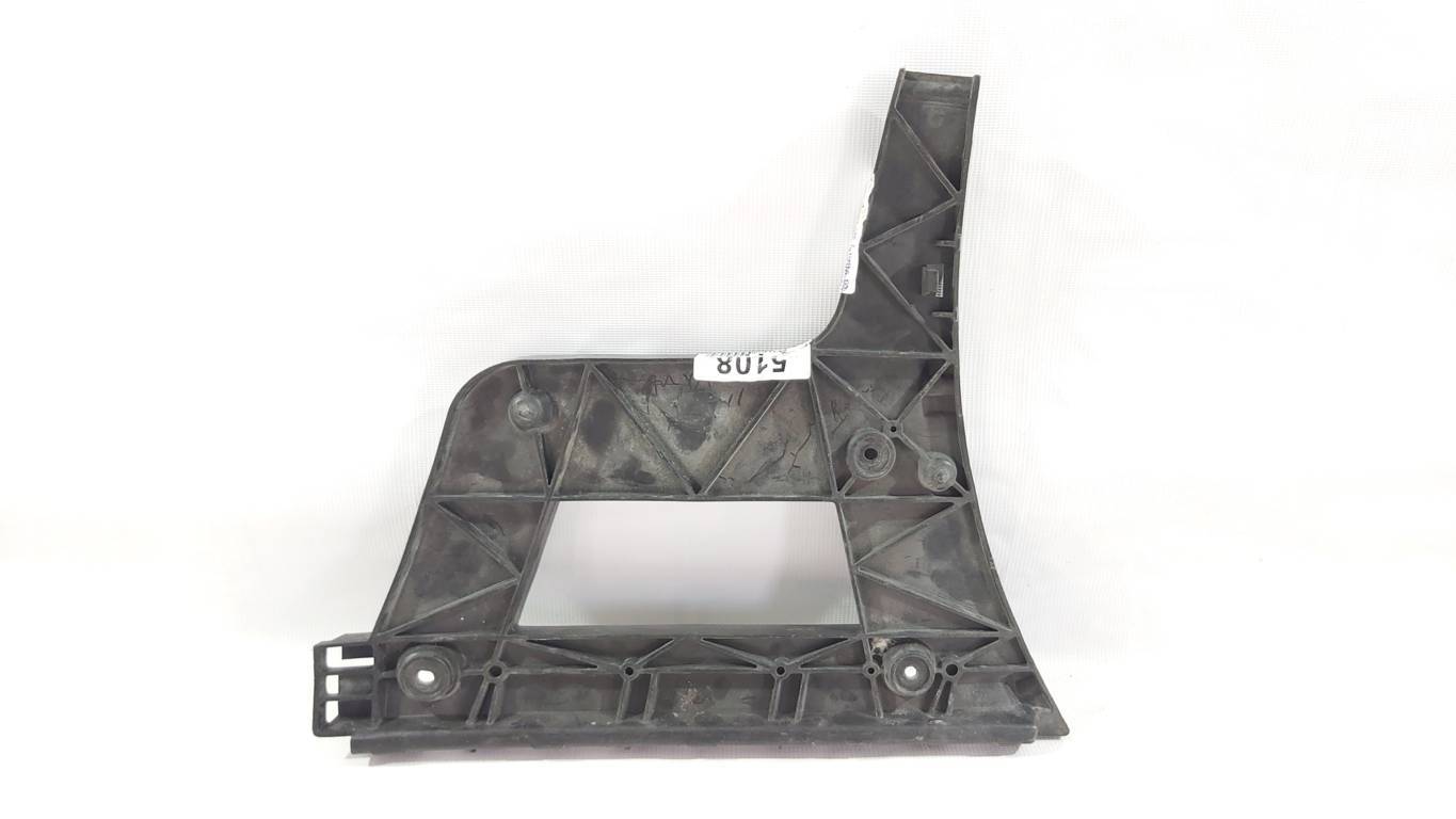 A4. Направляюча бампера заднього права Audi A4 2009-2012 8K5807454 Audi A4