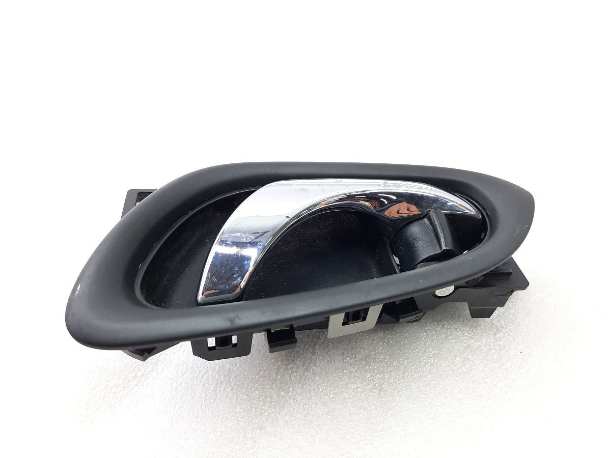 Sentra Ручка внутрішні двері передньої/задньої лівої (хром) Nissan Sentra 2013-2017 806713SG0B Nissan Sentra 6