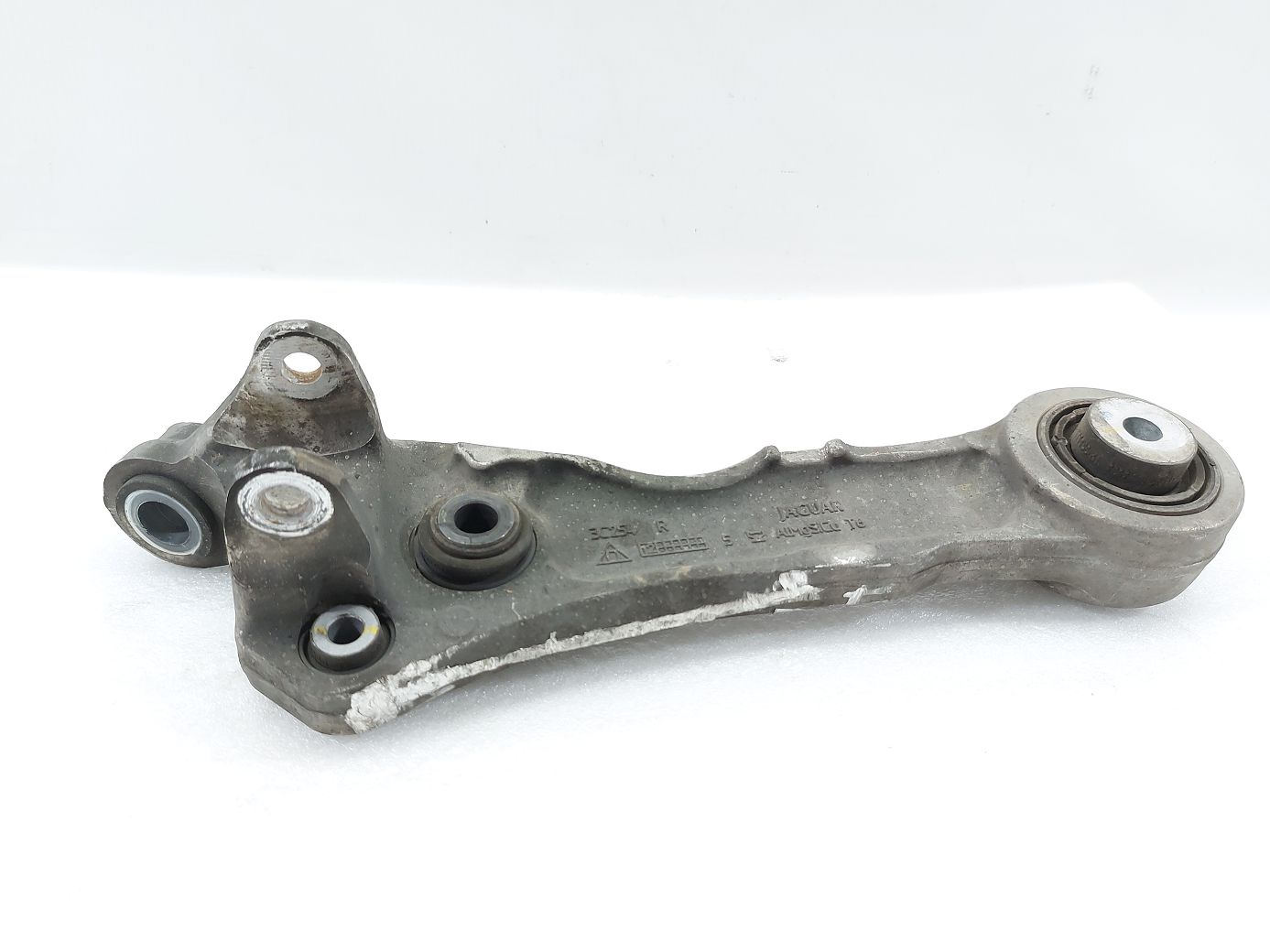 Xf. Рычаг передней подвески задний нижний правый Jaguar XF 2009-2015 C2P24861 Jaguar XF