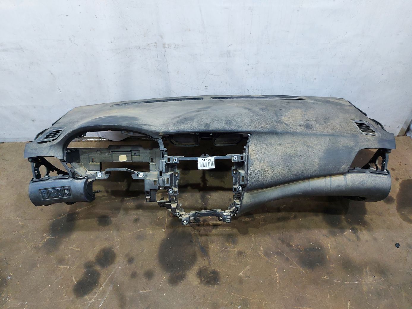 Sentra. Торпеда Nissan Sentra 2013-2019 682003SG0A Nissan Sentra