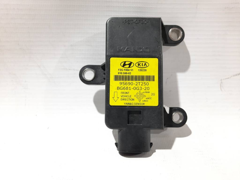 Veloster Датчик кута повороту рульового колеса Hyundai Veloster 2012 95690-2T250 Hyundai Veloster 3