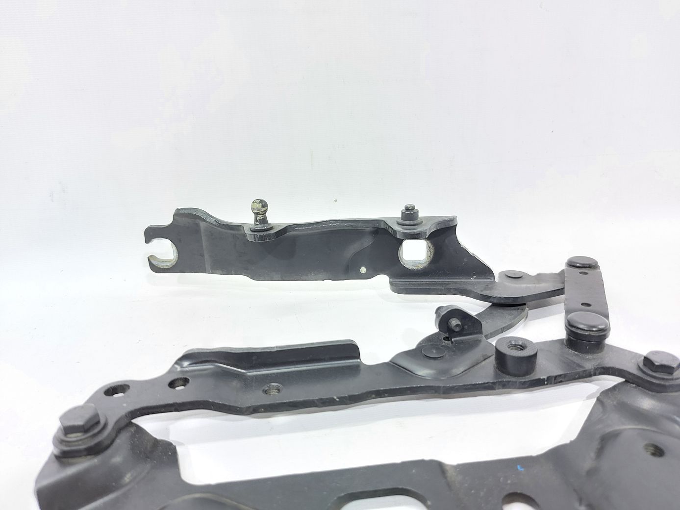 5 series Петля капота правая BMW 5 series 2011 41617207200 BMW 5 series 3