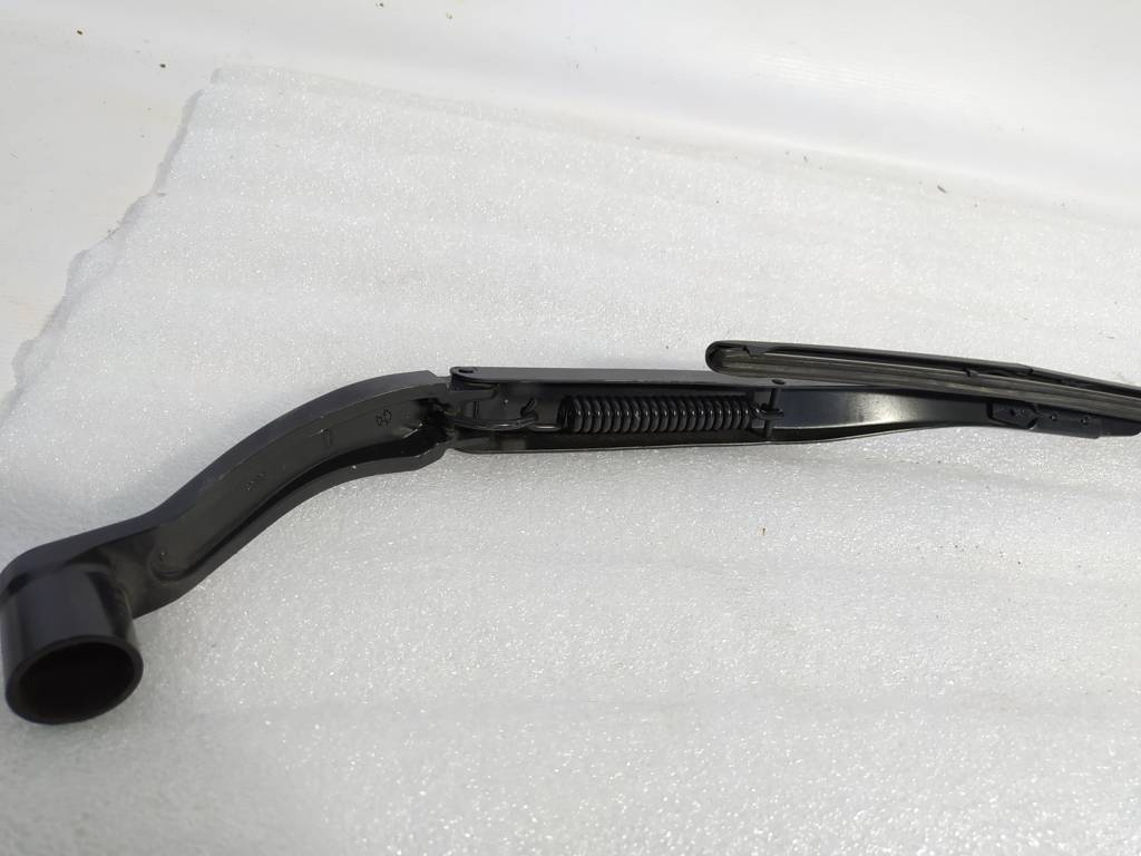 Dart Важіль склоочисника лівий Dodge Dart 2013-2019 68156265AA Dodge Dart 11