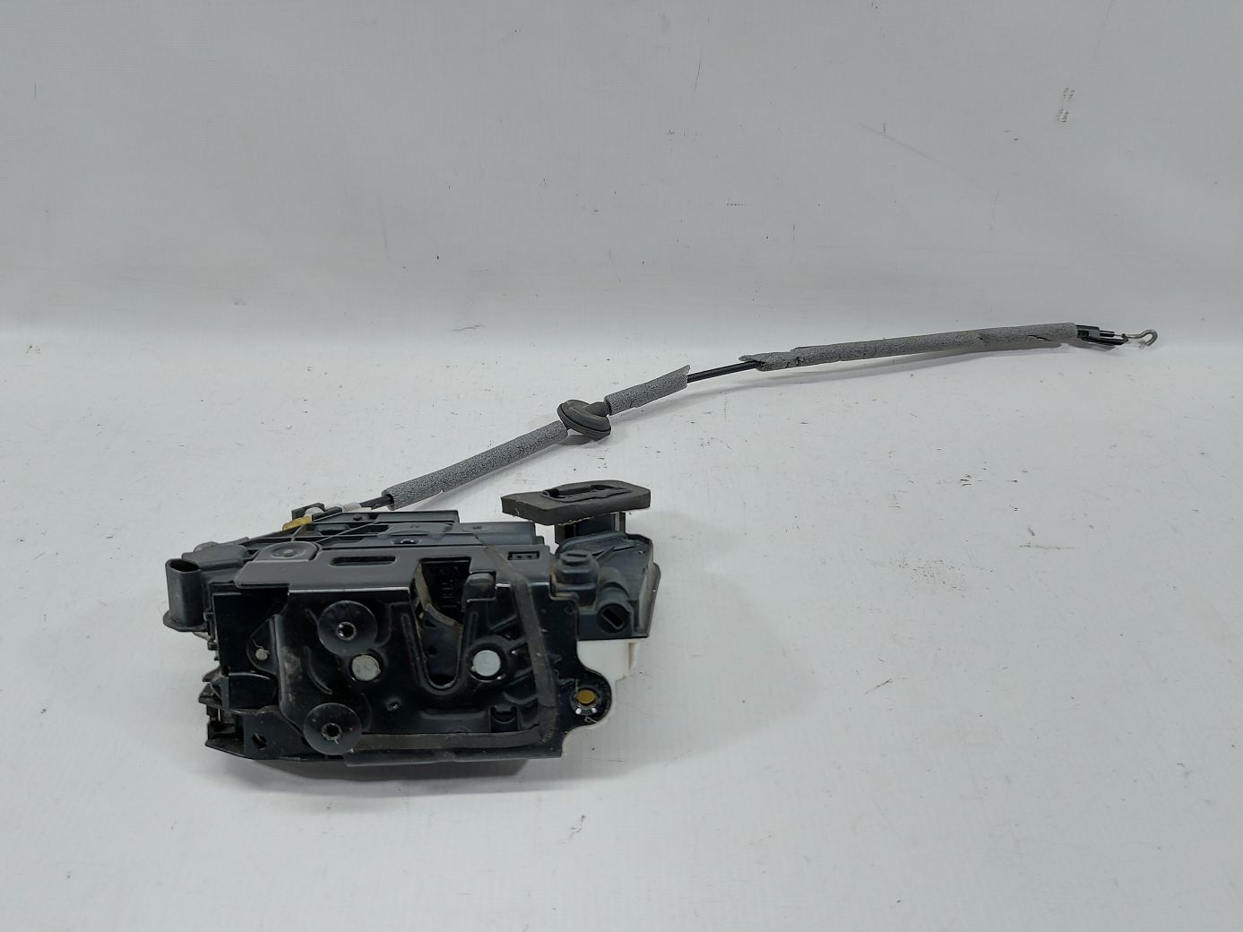 Passat s. Замок дверей задньої правої Volkswagen Passat S 2012-2017 5K4839016AH Volkswagen Passat S Passat s. Замок дверей задньої правої Volkswagen Passat S 2012-2017 5K4839016AH Volkswagen Passat S