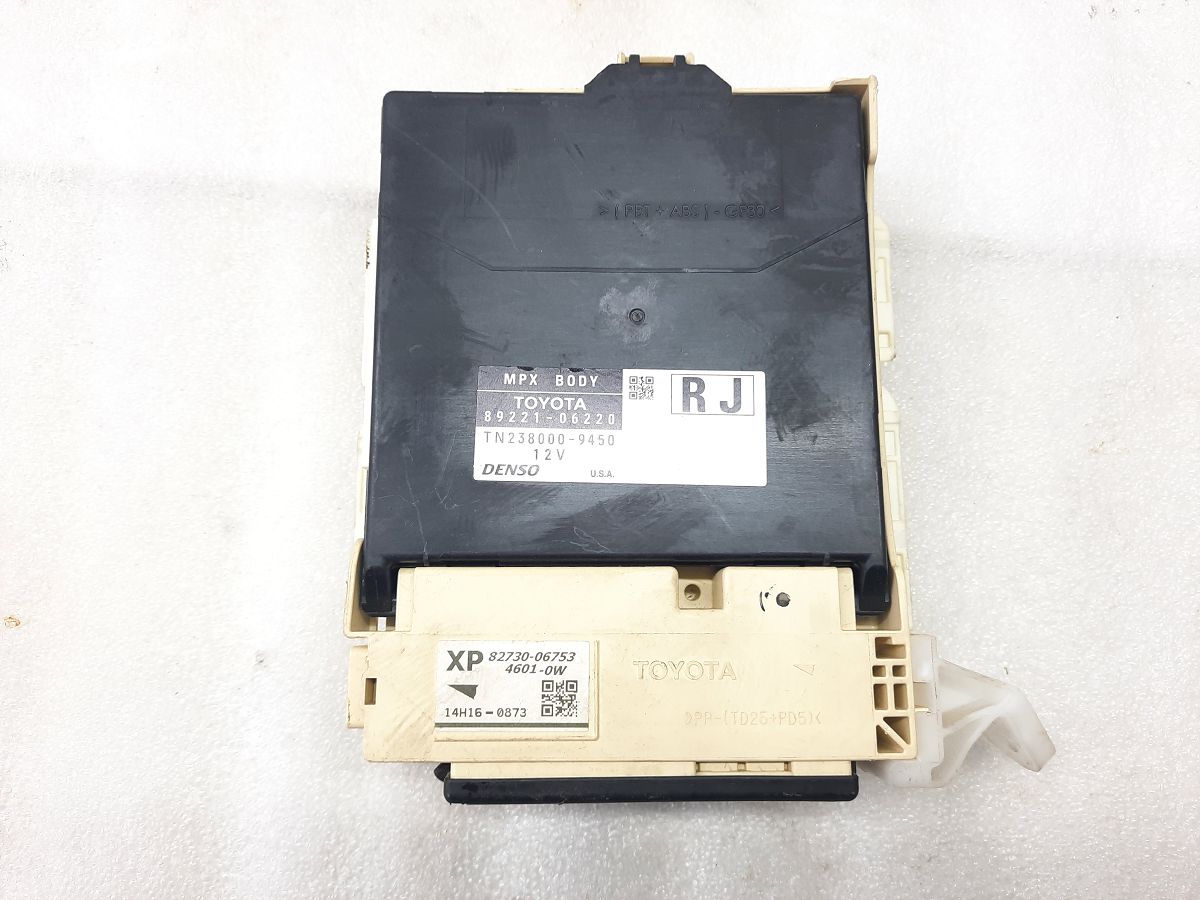 Блок управления мультимедиа Toyota Camry `15-17 Toyota Camry 4