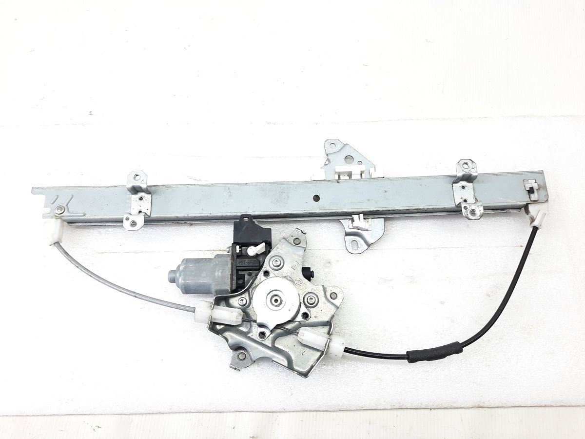 Cube Склопідйомник двері передньої правої Nissan Cube 2009-2014 807201FA1C Nissan Cube 3