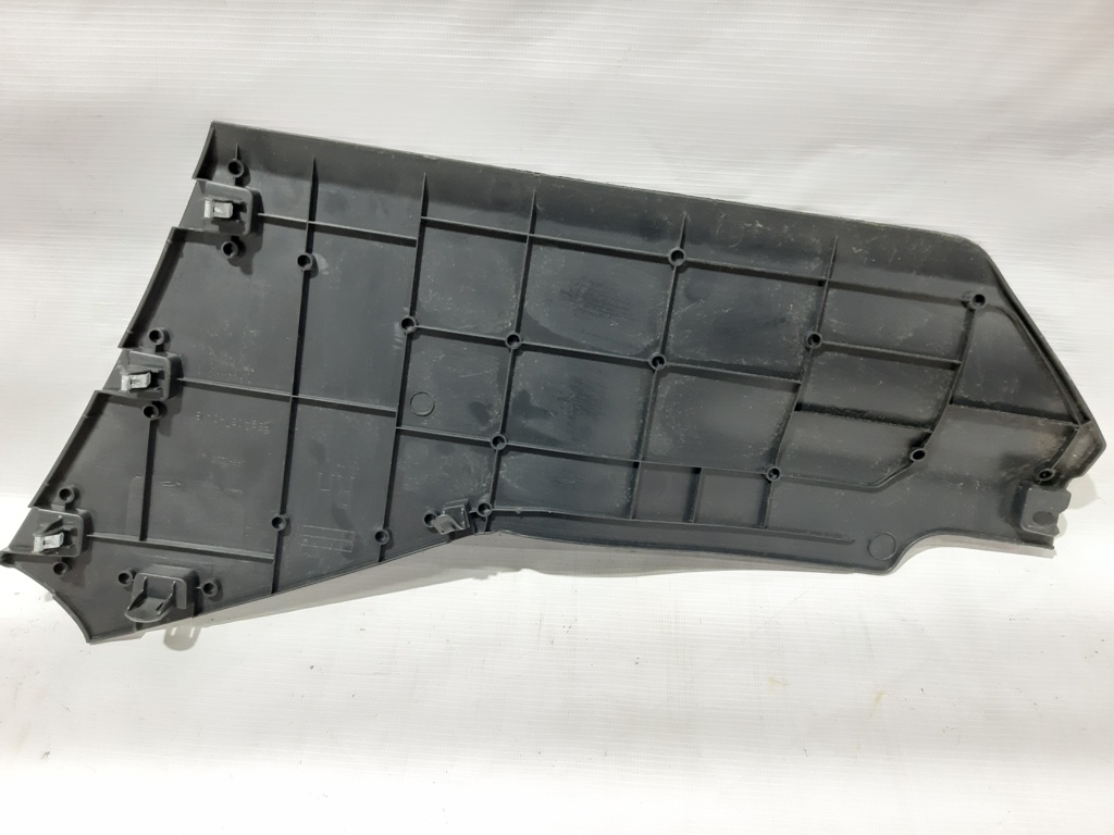 Altima Накладка центральної консолі права Nissan Altima 2013-2018 689203TA0A Nissan Altima 5
