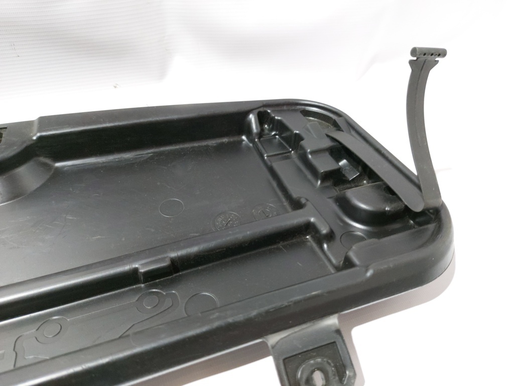 5 series Ящик для инструмента BMW 5 series 2011-2016 71106784443 BMW 5 series 13