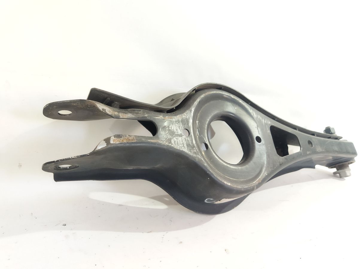 Optima Важіль задній правий нижній під пружину Kia Optima 2016-2020 55220C2100 Kia Optima 3