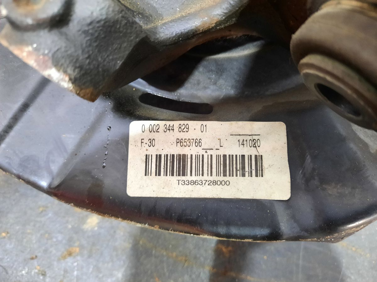 328i xdrive Поворотний кулак задній лівий з напіввіссю та датчиком ABS BMW 328i xDrive 2013-2016 33326792523 BMW 328i xDrive 5