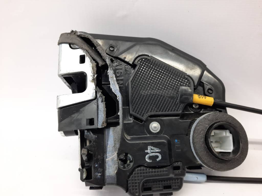 Camry Замок двері задньої лівої Toyota Camry 2007-2020 6906006100 Toyota Camry 2