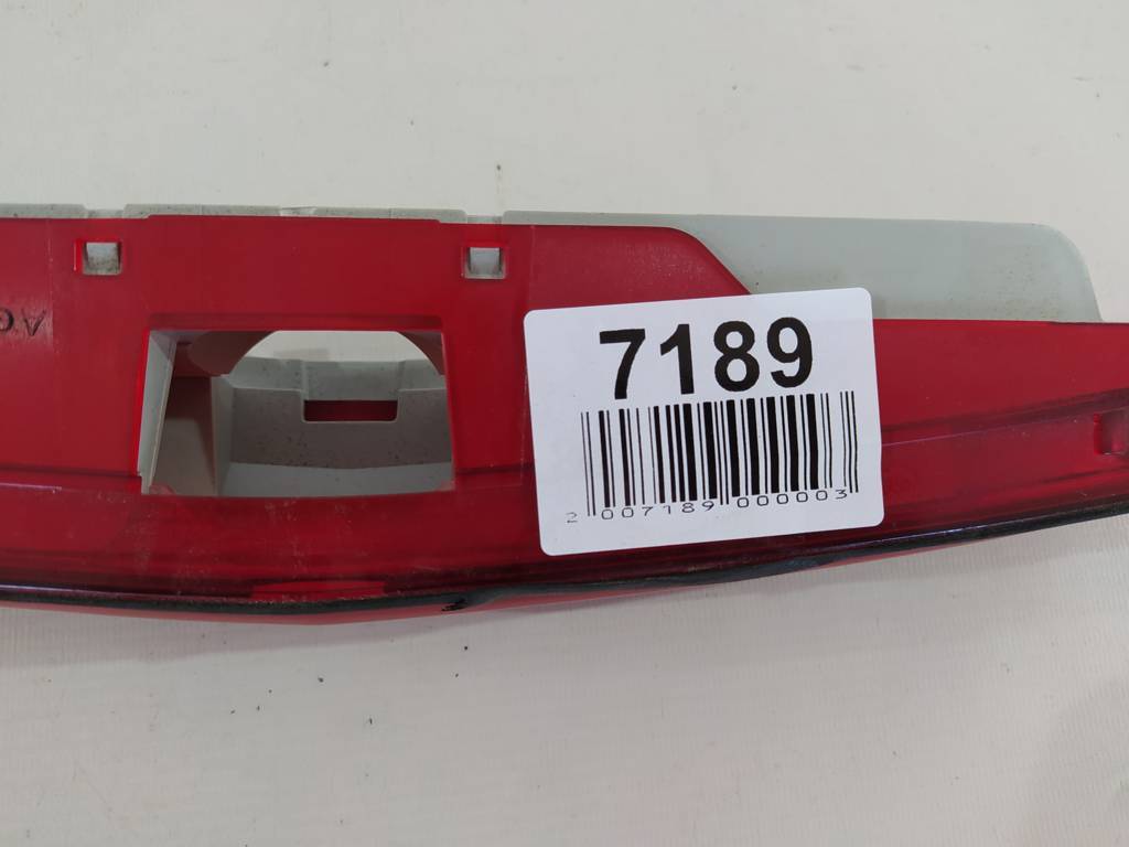 3 Дополнительный стоп крышки багажника Mazda 3 2010-2013 BBM451580G Mazda 3 12