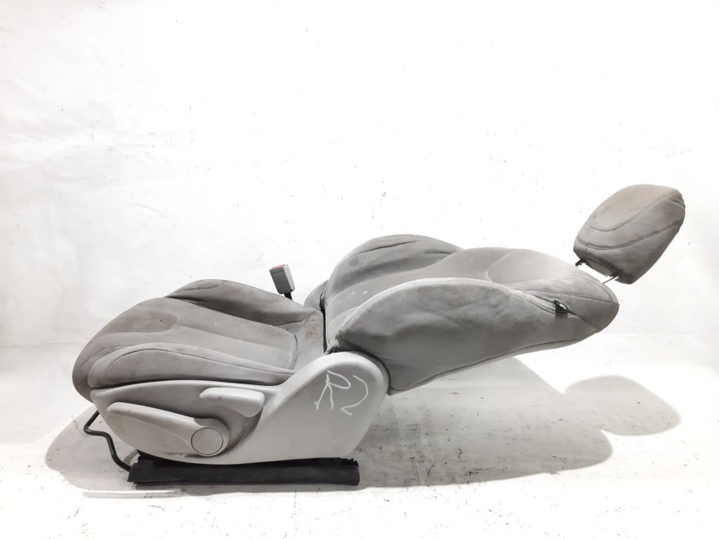 Dart Сидіння переднє ліве Dodge Dart 2013 68083599AA Dodge Dart 2