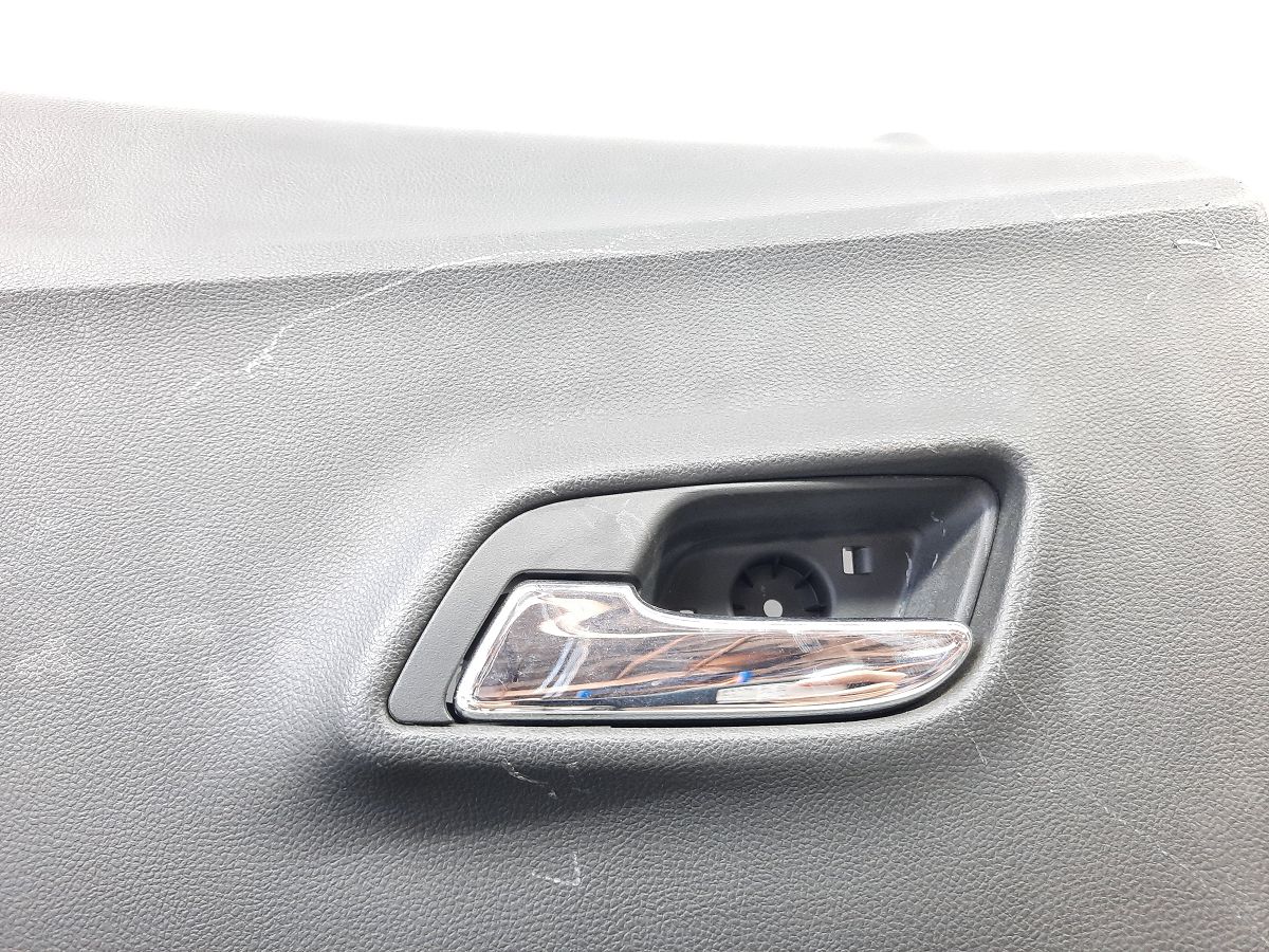 Trax Карта двери задней левой Chevrolet Trax 2015-2016 95353781 Chevrolet Trax 3