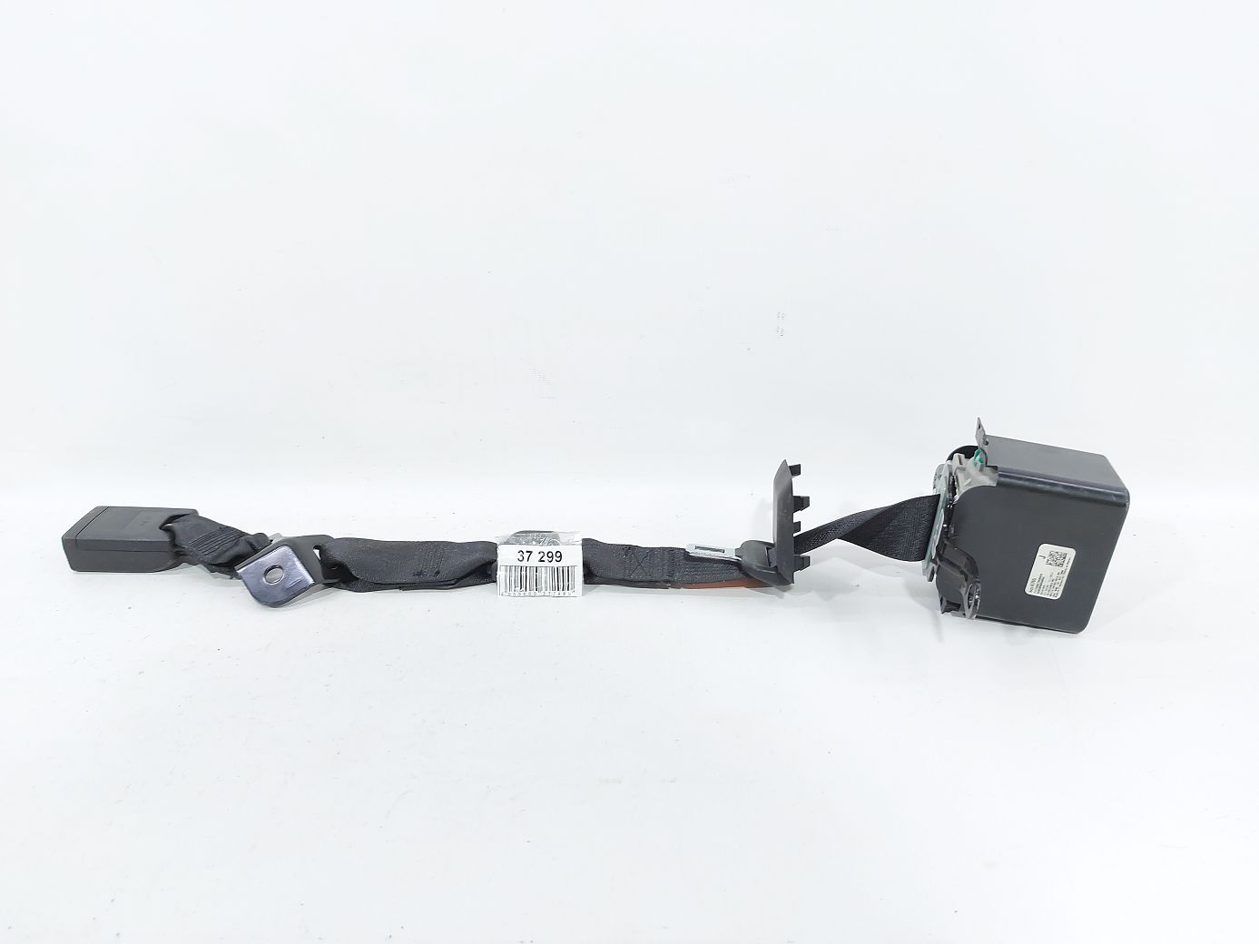 Malibu. Ремень безопасности задний центральный Chevrolet Malibu 2016-2019 84381839 Chevrolet Malibu