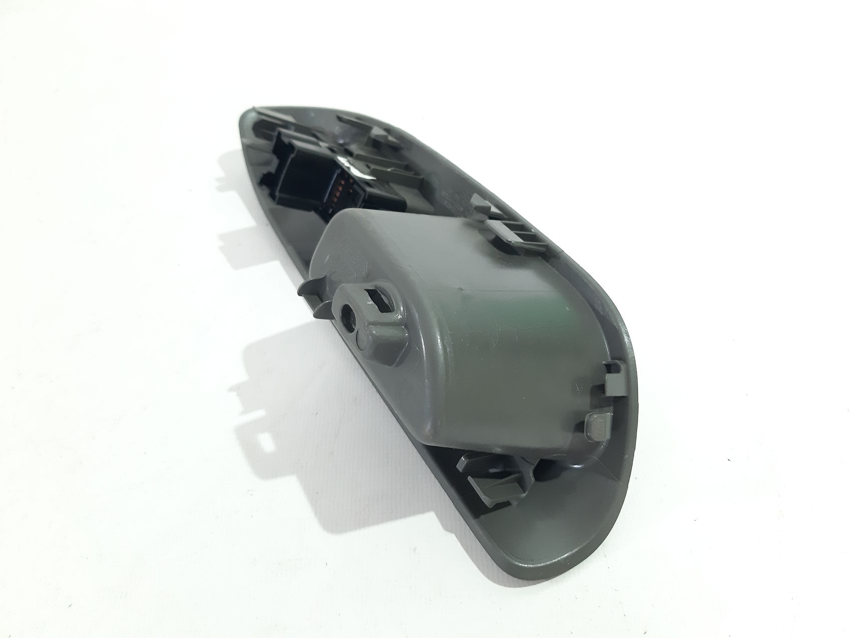 Juke Кнопка склопідйомника двері задньої лівої Nissan Juke 2011-2017 829611KA1A Nissan Juke 4