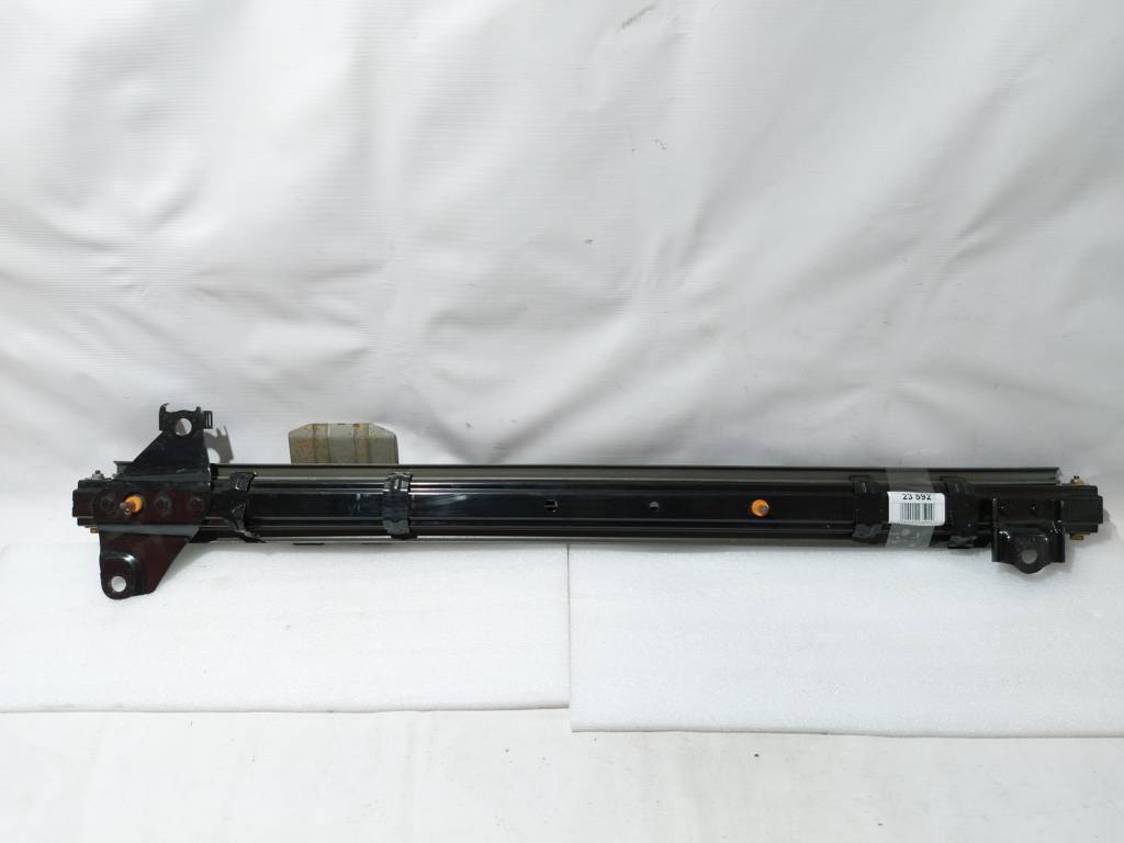 Sienna. Напрямна рейка другого ряду сидінь внутрішня права Toyota SIENNA 2015 напольная Toyota SIENNA Sienna. Напрямна рейка другого ряду сидінь внутрішня права Toyota SIENNA 2015 напольная Toyota SIENNA