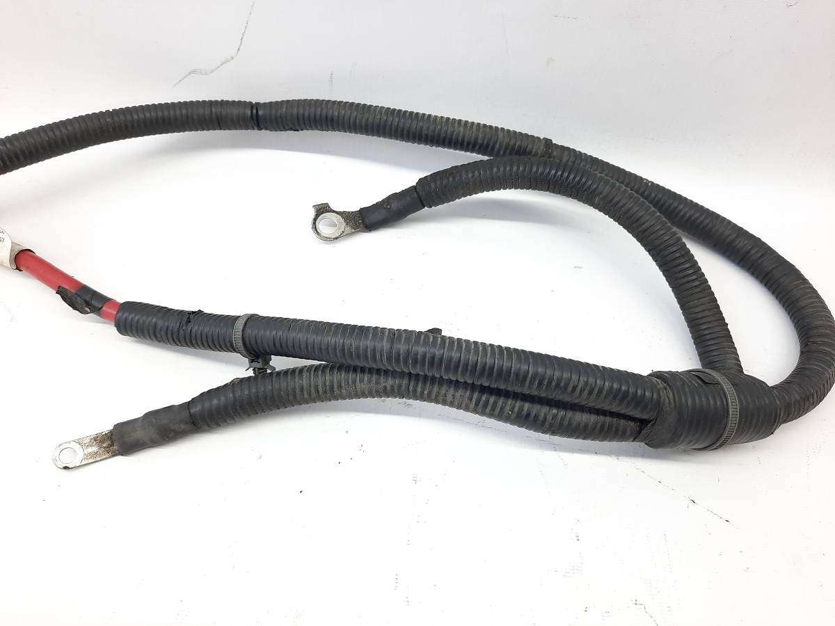 Regal Провід із генератора на стартер Buick Regal 2014 545324639 Buick Regal 2