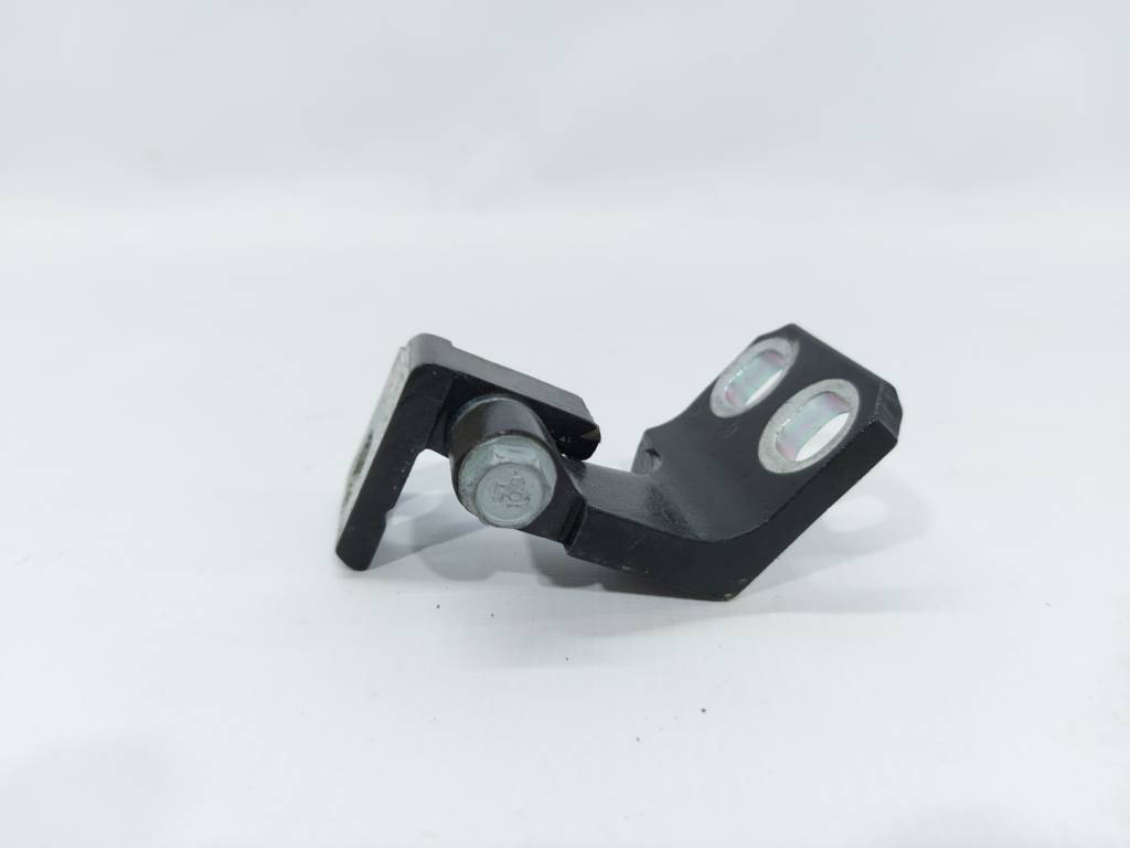 Dart Петля дверей задньої/передньої правої верхня Dodge Dart 2013-2019 68082432AE Dodge Dart 24