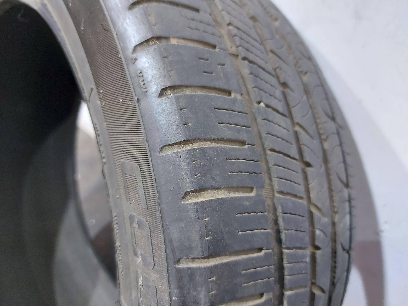 Всесезонные шины Резина Cooper Adventurer 225/45R17 3