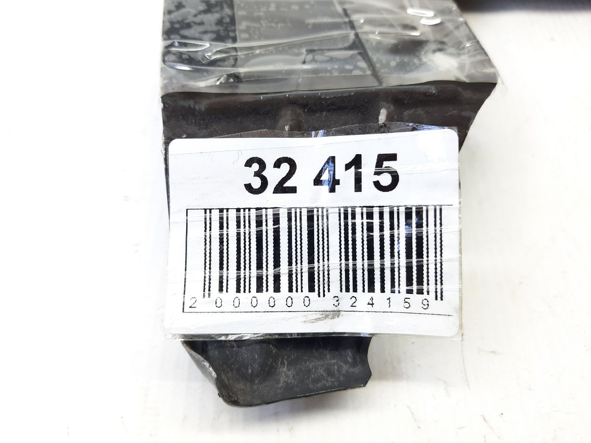 Dart Пыльник тормозного диска переднего правого Dodge Dart 2013-2016 68225028AA Dodge Dart 18