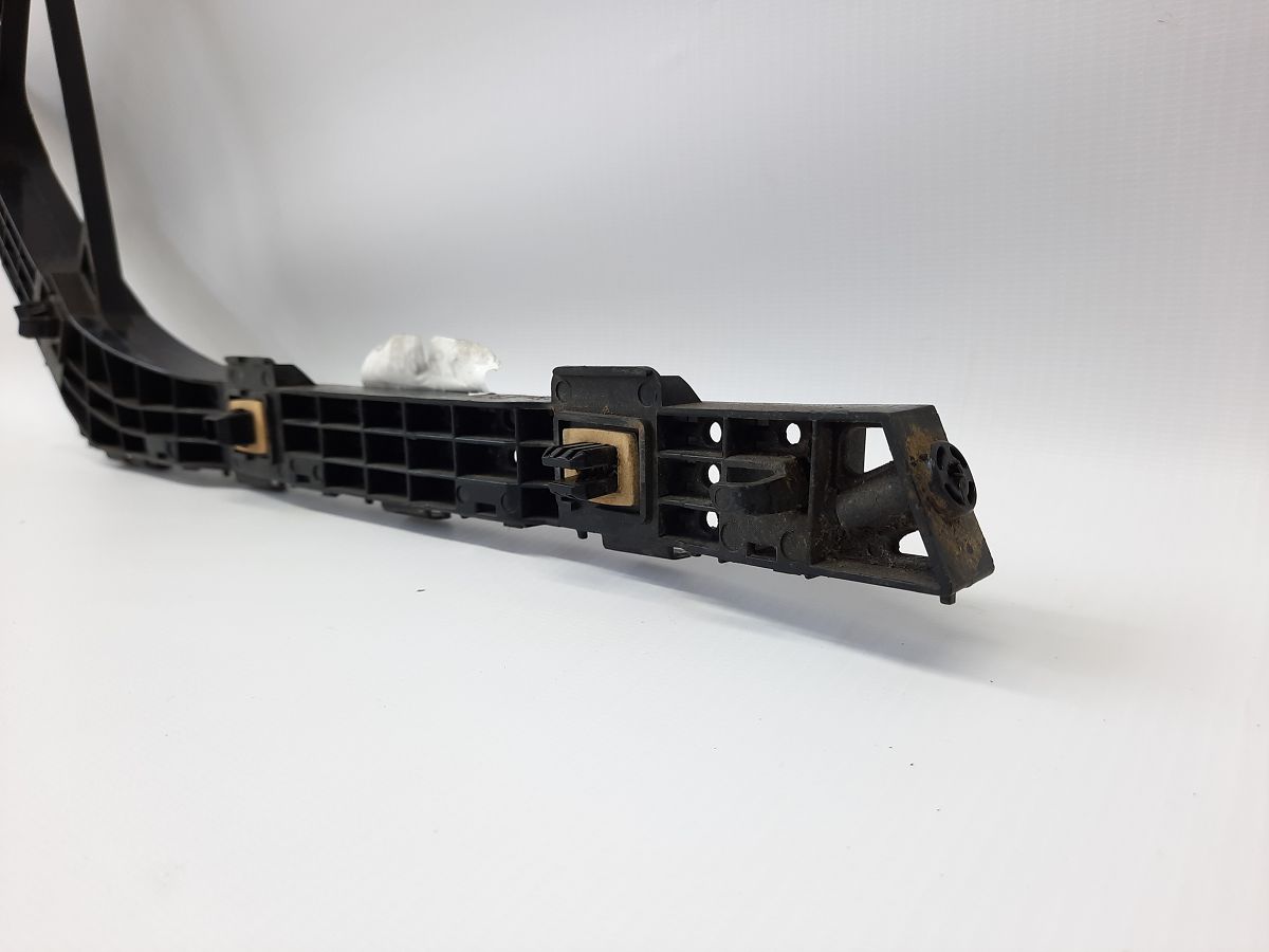 Insight Кріплення бампера заднього праве Honda Insight 2010-2014 71593TM8A02 Honda Insight 10