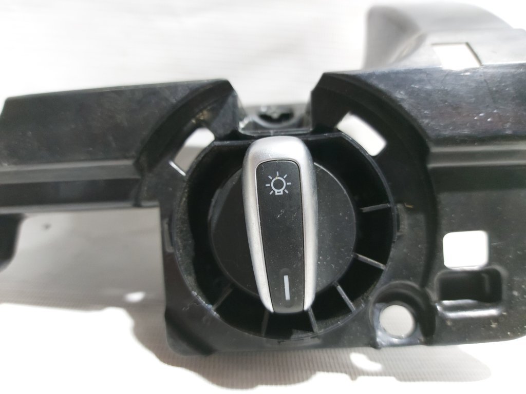 Passat s Кнопка керування світлом Volkswagen Passat S 2012-2015 3C8941431HXSH Volkswagen Passat S 2