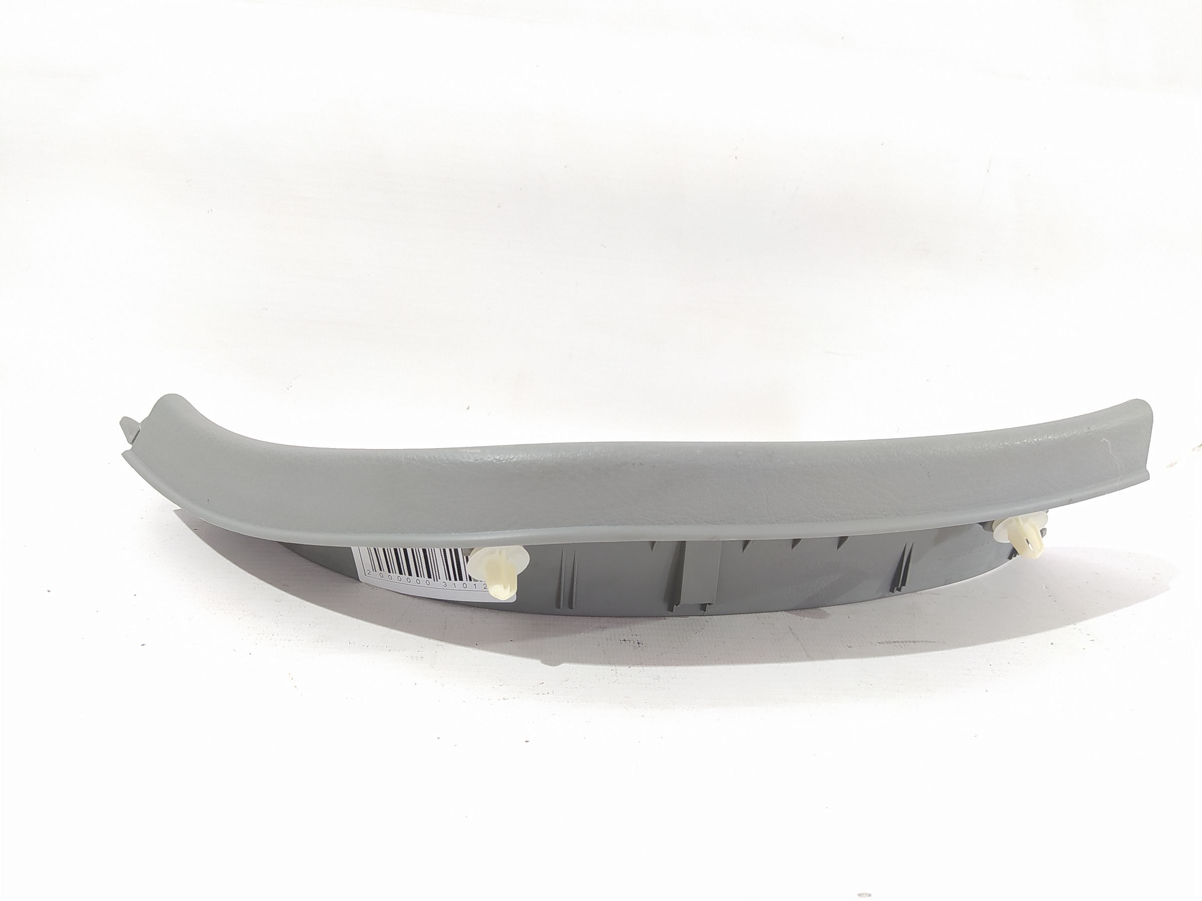 Sorento Обшивка крышки багажника боковая правая Kia Sorento 2011-2013 817402P000J7 Kia Sorento 2