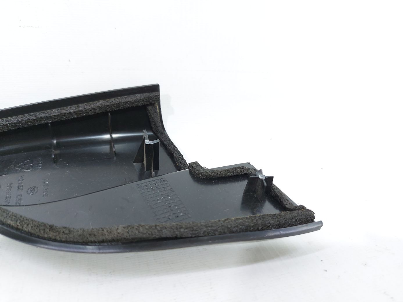 Versa Кутник дверей передньої лівої внутрішній Nissan Versa 2012-2019 802933BA0A Nissan Versa 3