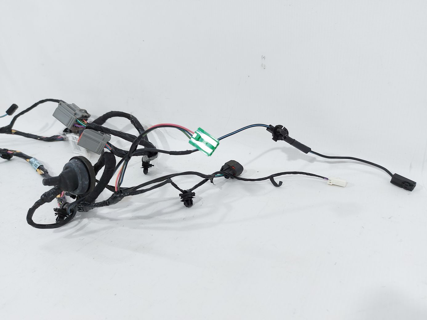 Compass Проводка крышки багажника Jeep Compass 2014 68194393AC Jeep Compass 2