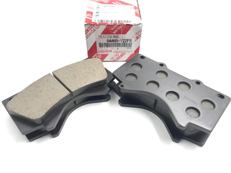 Дисковые. Гальмівні колодки дискові, комплект TOYOTA 04465YZZF8