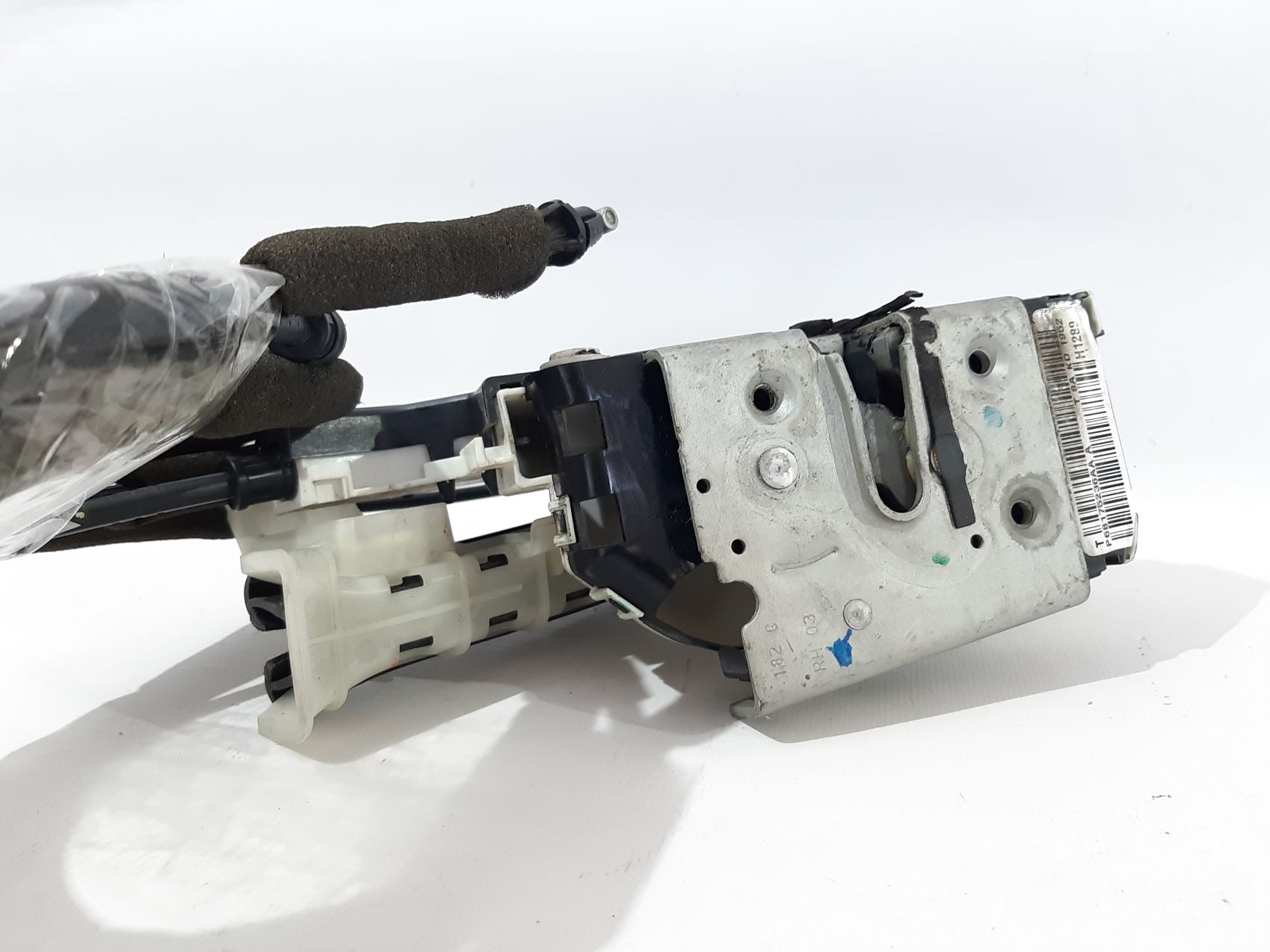 Dart Замок двери задней правой Dodge Dart 2013-2019 68175236AA Dodge Dart 3