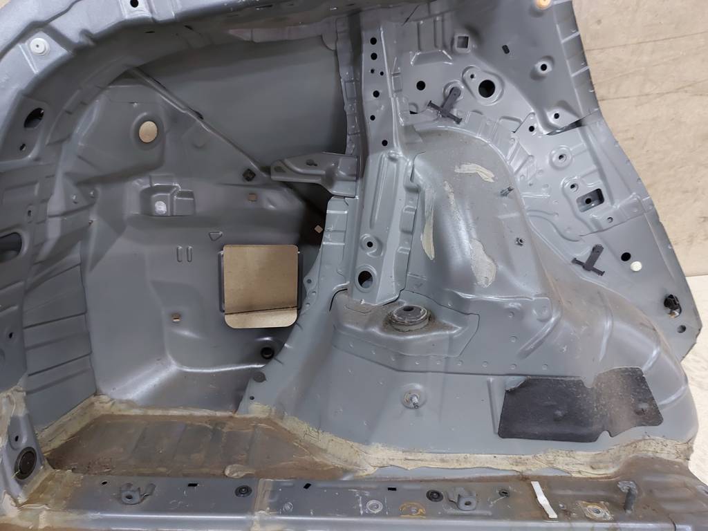 Insight Чверть задня ліва Honda Insight 2010-2014 04646-TM8-A90ZZ Honda Insight 5