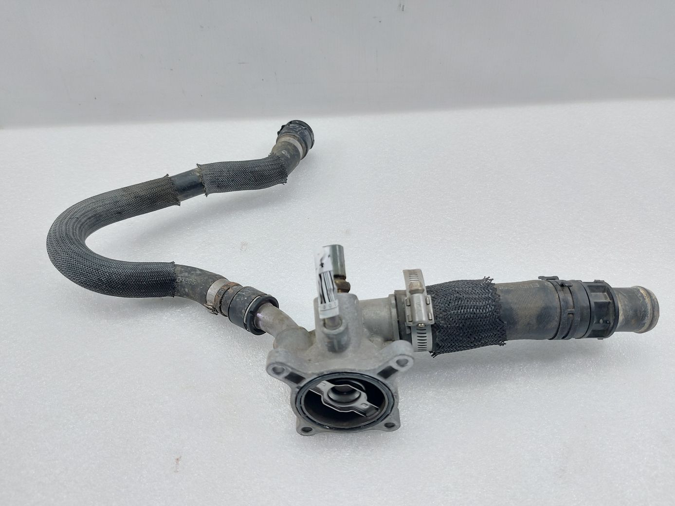 Dart. Термостат системи охолодження Dodge Dart 2013-2016 5047861AC Dodge Dart