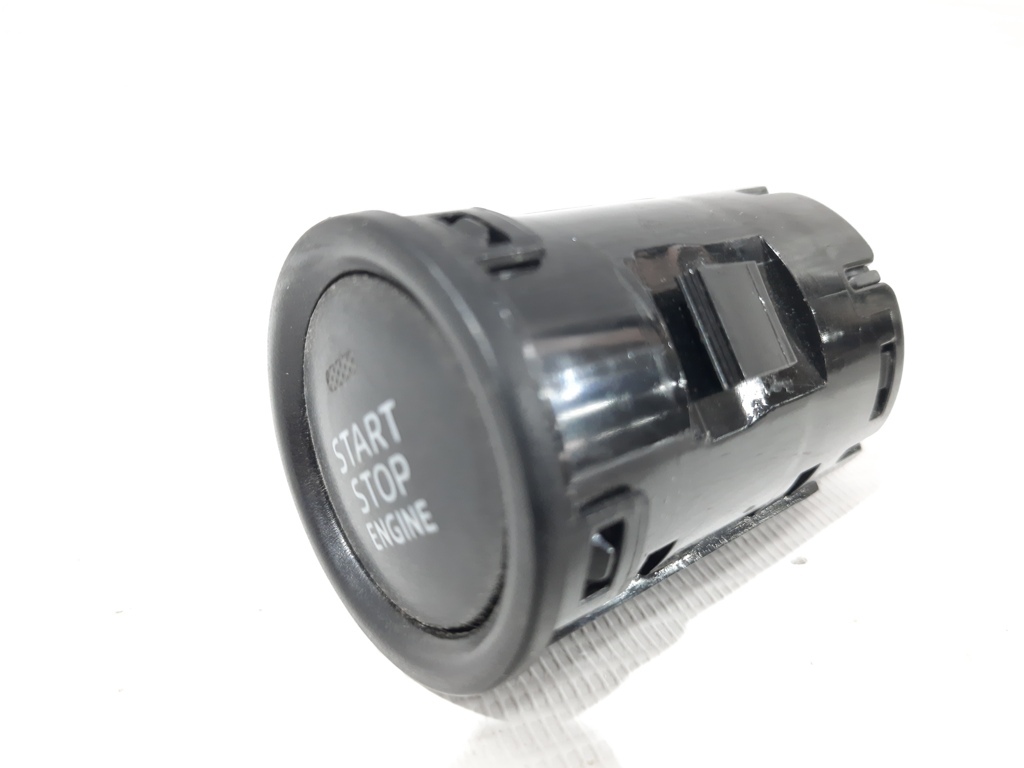 3. Кнопка старт-стоп Mazda 3 2014-2019 BJS7663S0 Mazda 3