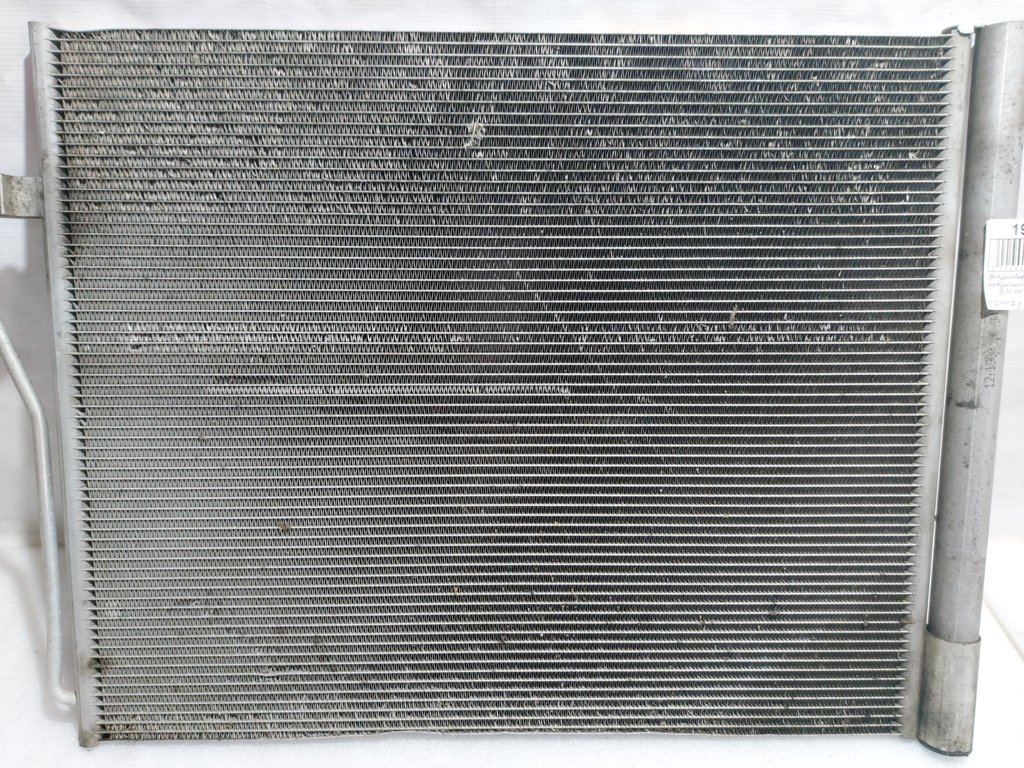 7 series Радіатор кондиціонера BMW 7 2012 17117639066 BMW 7 2