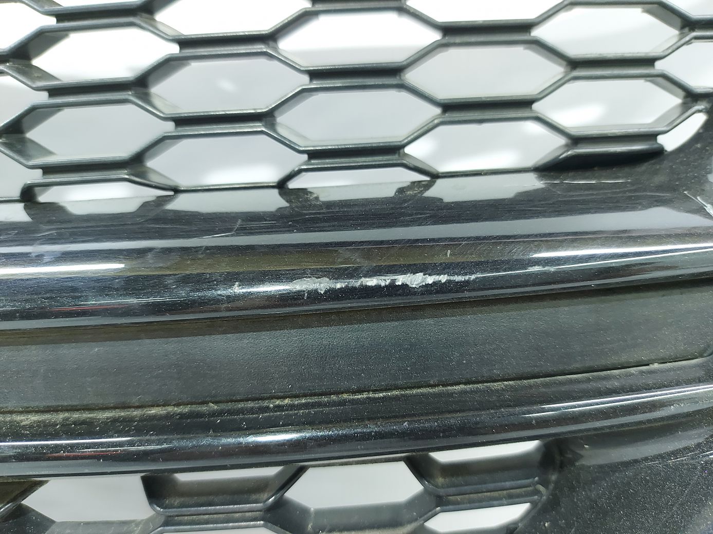 Grand caravan Решітка радіатора верхня Dodge Grand Caravan 2013-2020 68100689AC Dodge Grand Caravan 5