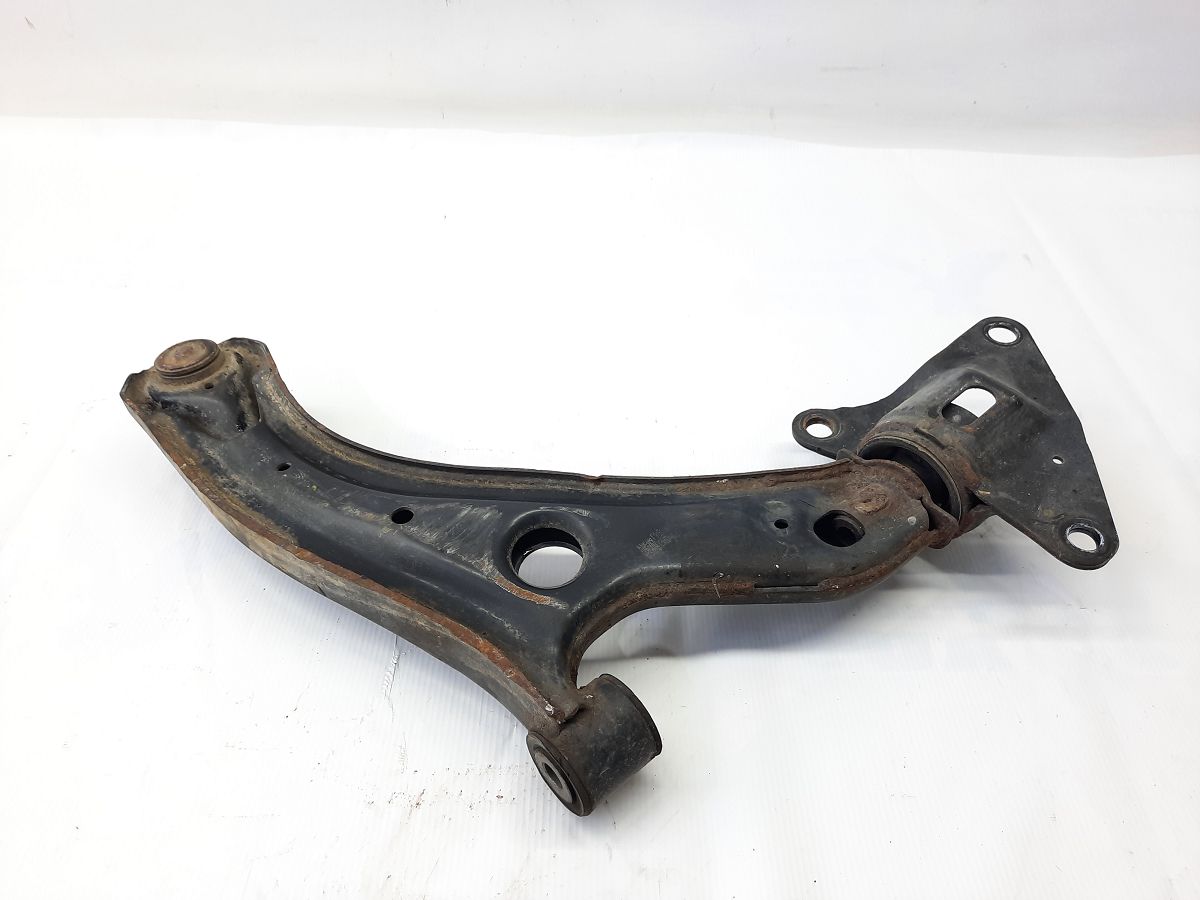 Insight. Важіль передній нижній правий Honda Insight 2010-2011 51350TK6A01 Honda Insight