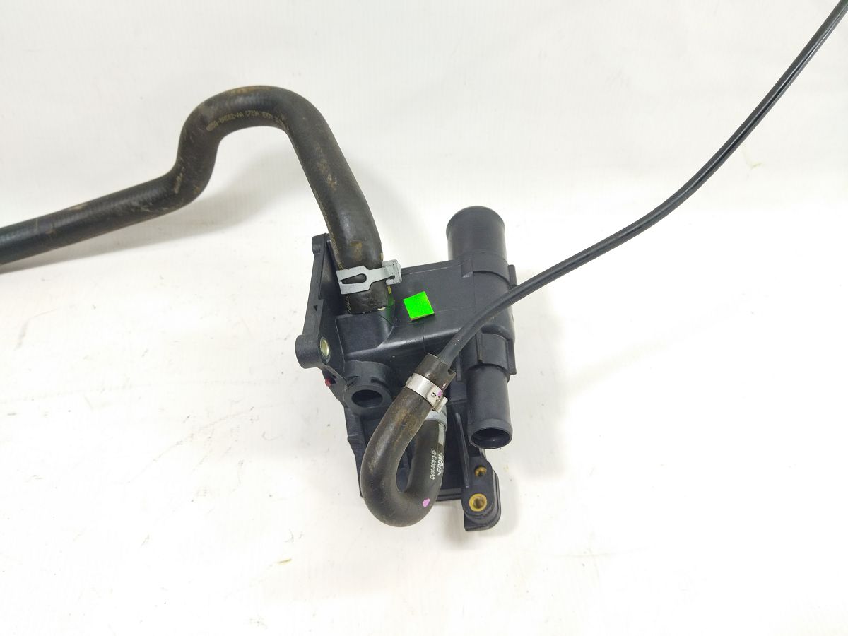 Escape Фланець системи охолодження Ford Escape 2013-2019 6S4Z8K556A Ford Escape 2